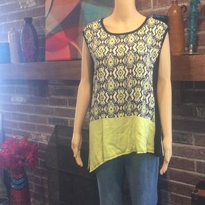 Super cute symmetrical summer blouse by B.L.U.E.